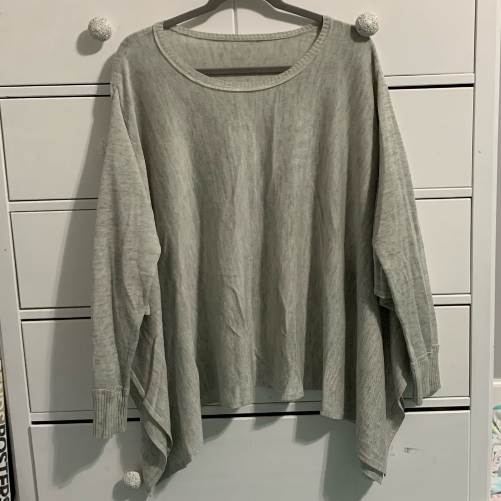 Gray Flowy Long sleeve Shirt